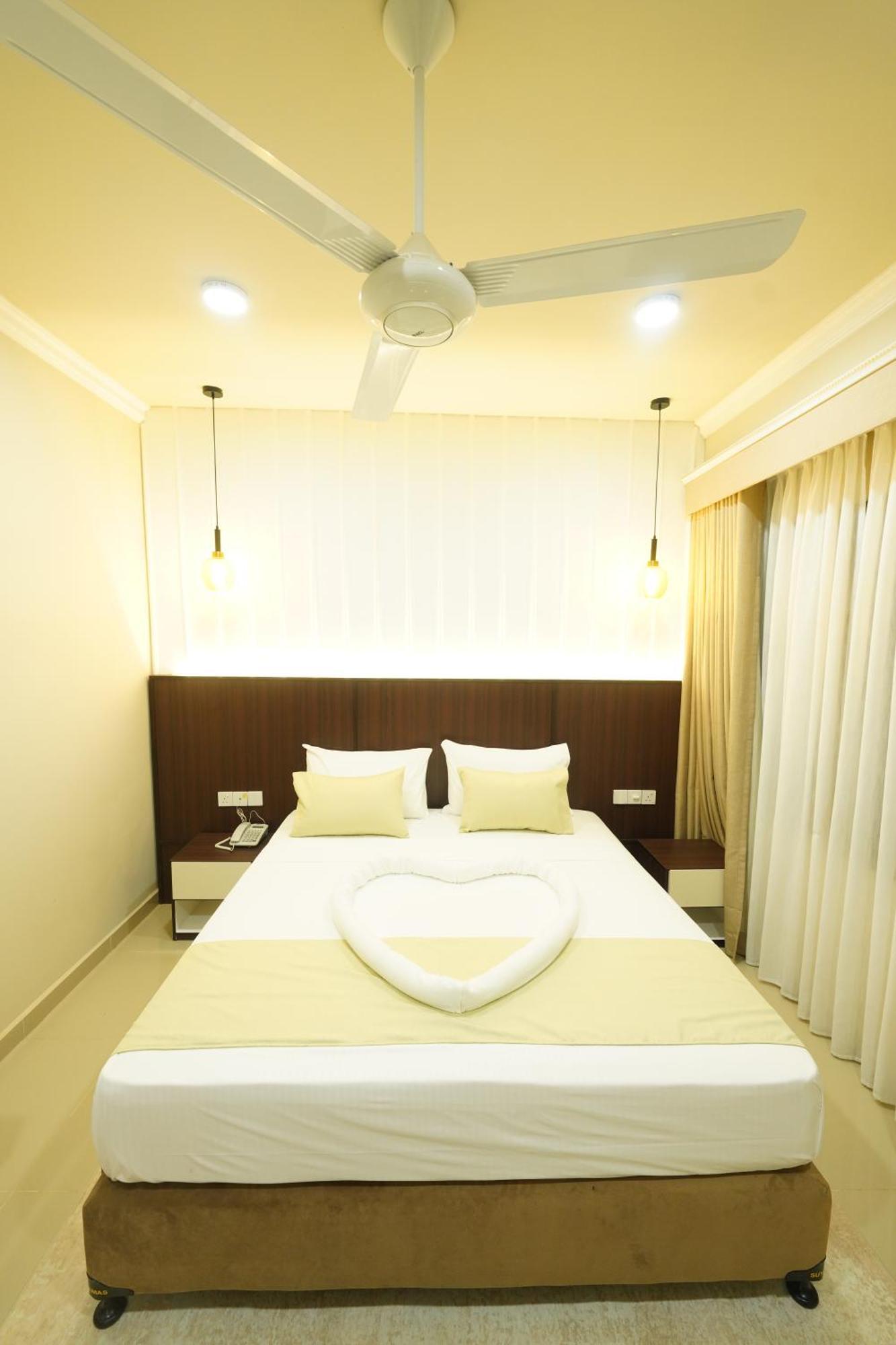Hotel Grand Amanee Ratnapura Eksteriør bilde