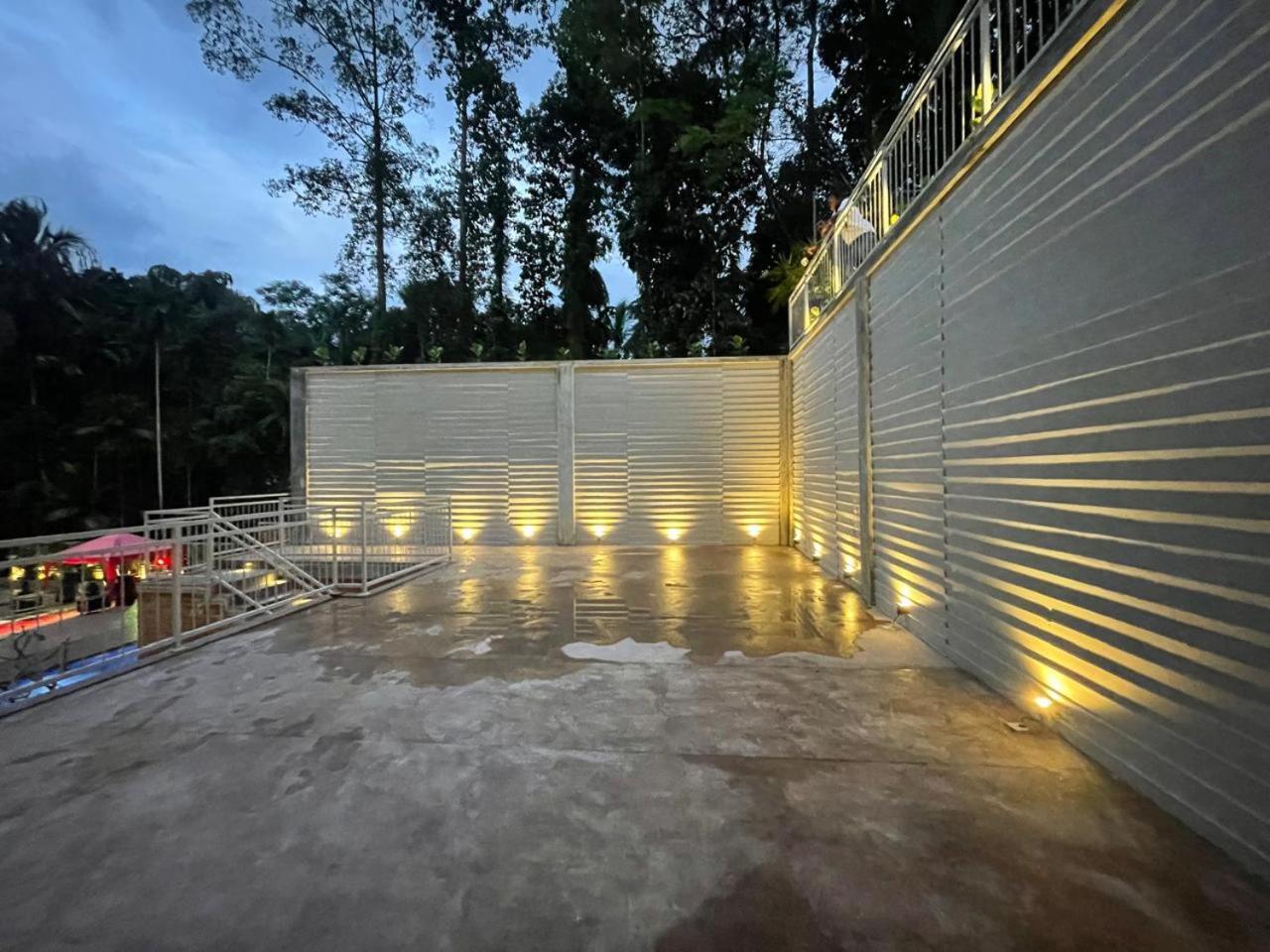 Hotel Grand Amanee Ratnapura Eksteriør bilde