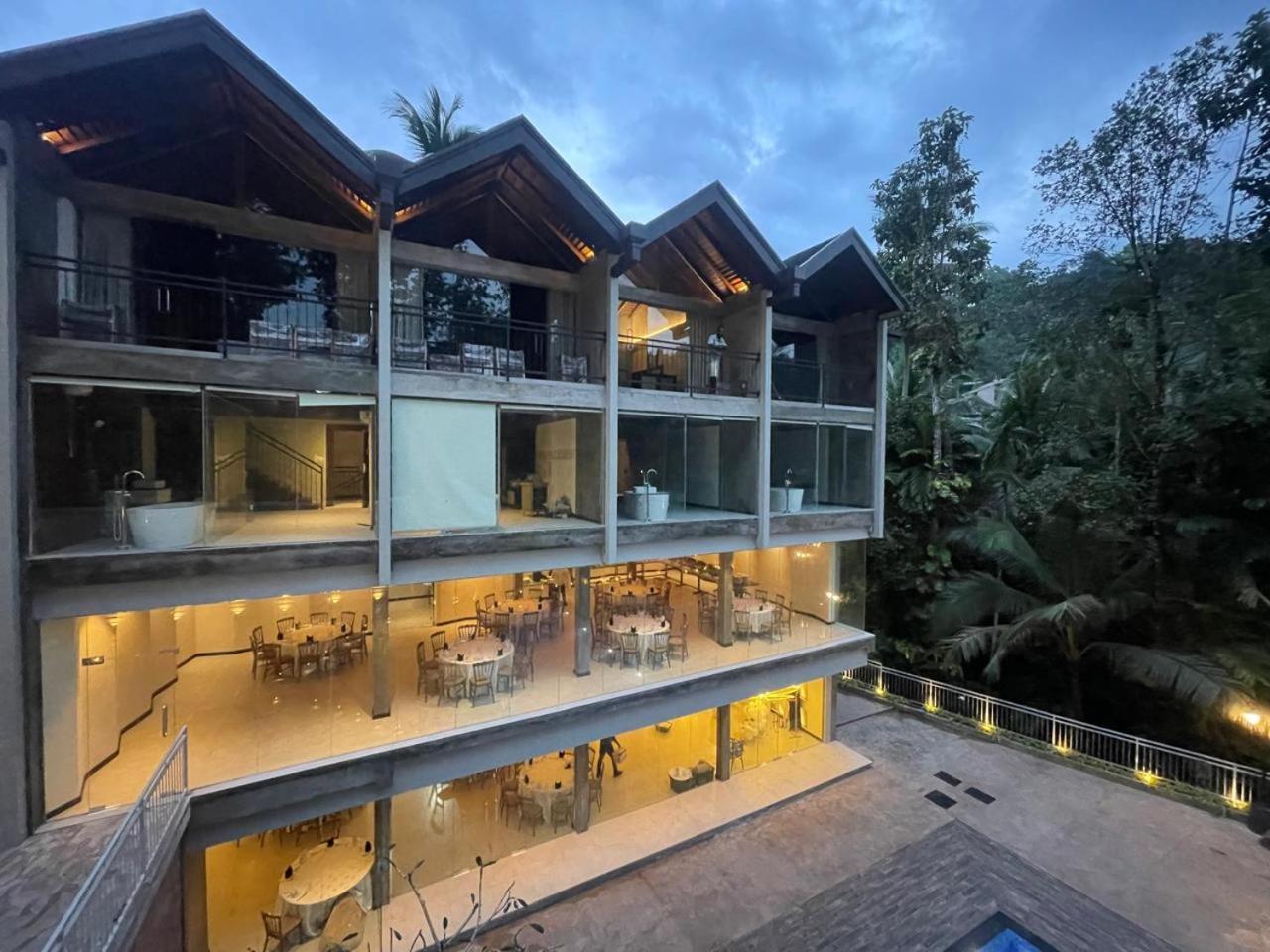 Hotel Grand Amanee Ratnapura Eksteriør bilde