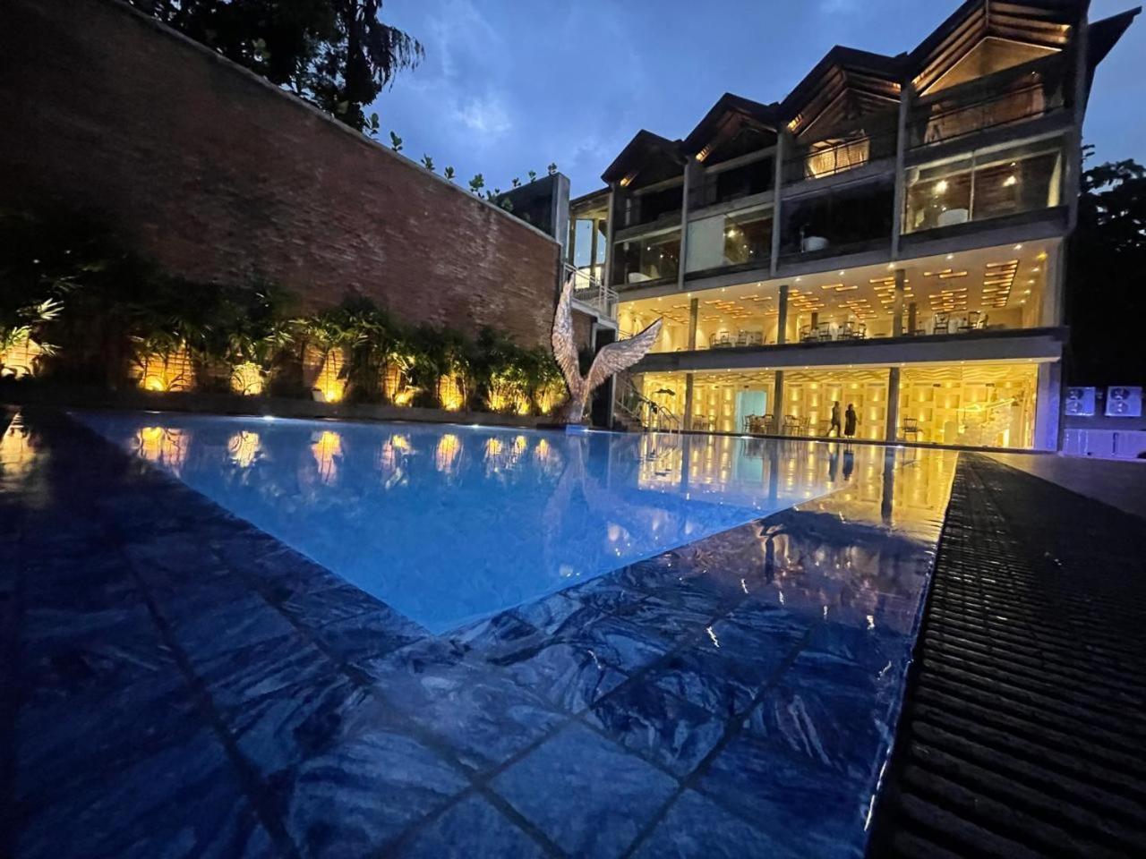 Hotel Grand Amanee Ratnapura Eksteriør bilde
