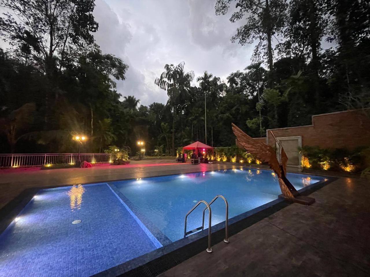 Hotel Grand Amanee Ratnapura Eksteriør bilde